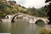Teufelsbrücke in den Apeninnen